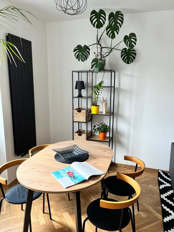 Ohmyhome - Plac Pieciu Rogow - Centrum Varsavia Esterno foto