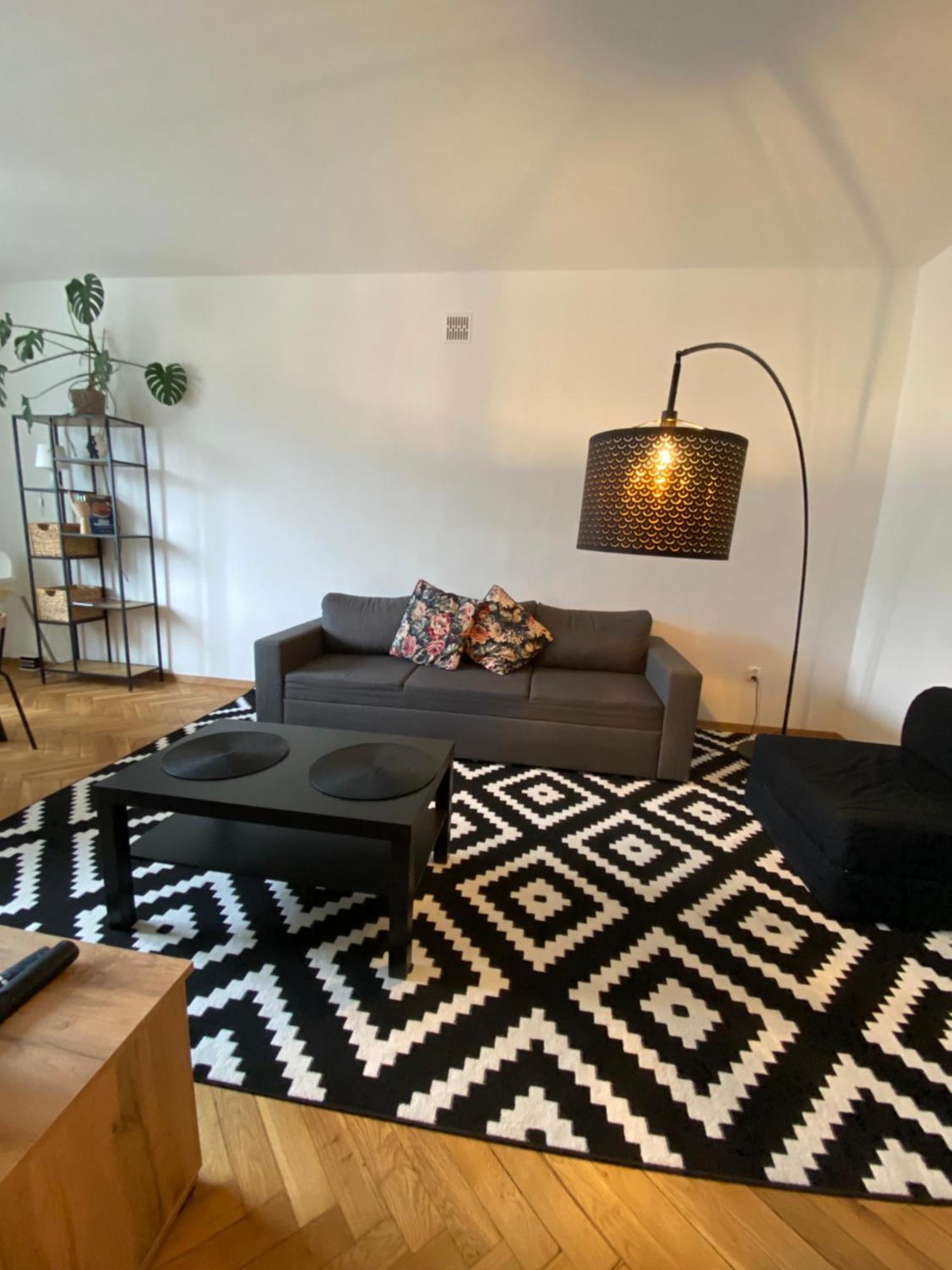 Ohmyhome - Plac Pieciu Rogow - Centrum Varsavia Esterno foto